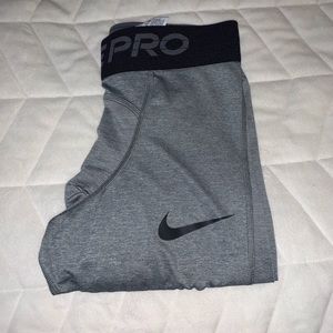 Brand New Nike Pro 3/4 Length Running Tights. Size: Small